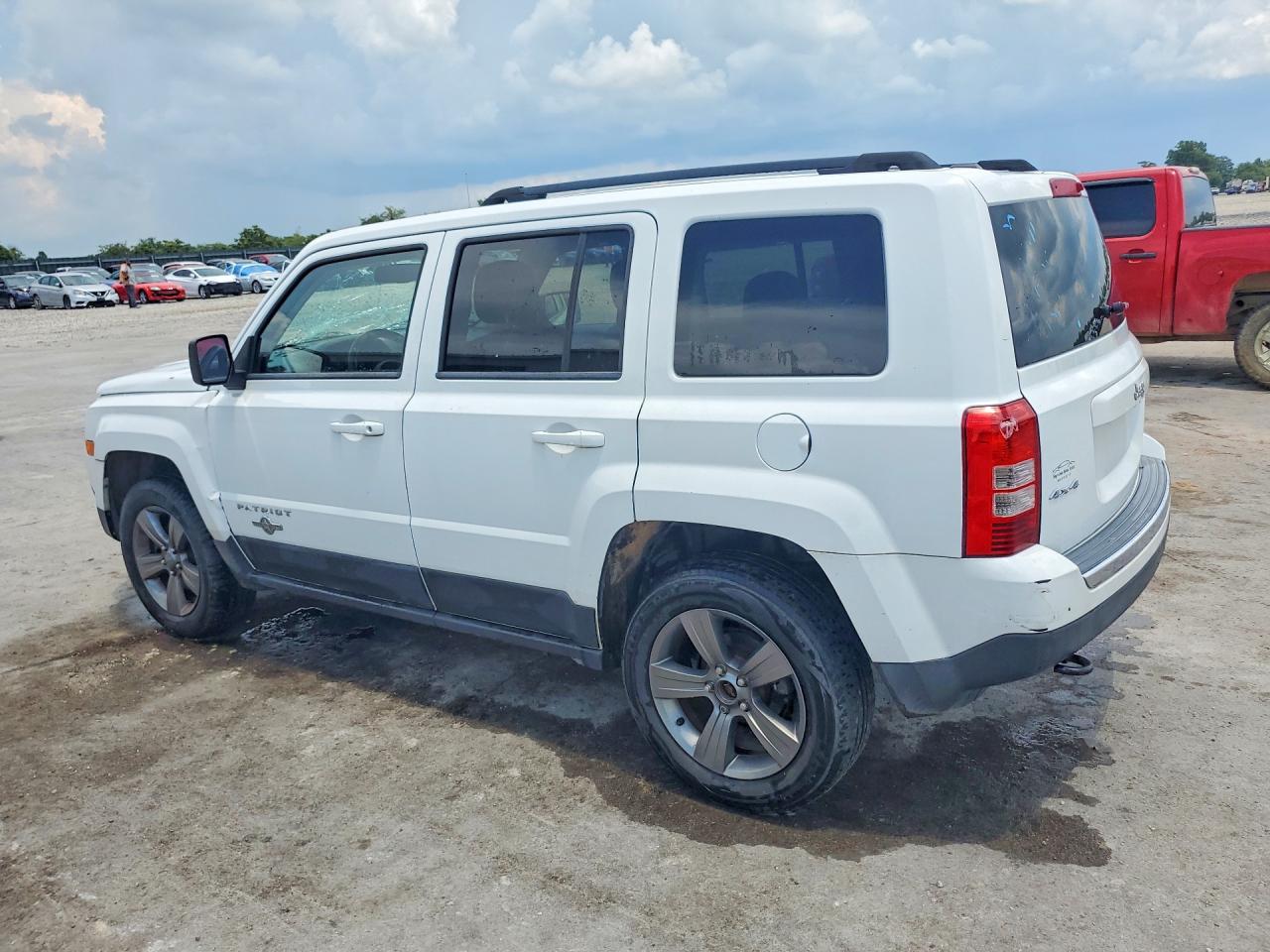 1C4NJRFB4ED670845 · 2014 JEEP PATRIOT · 2/13