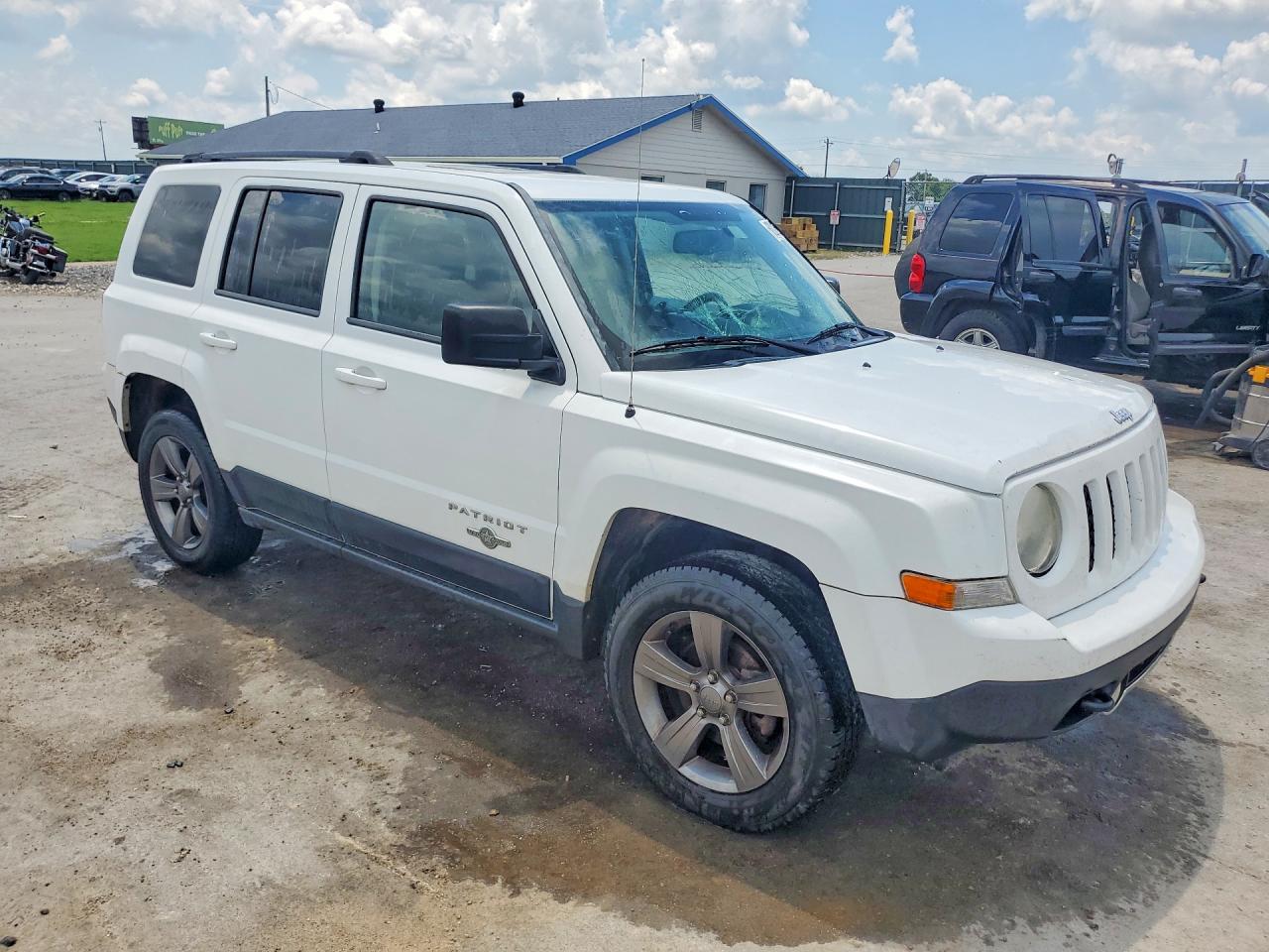 1C4NJRFB4ED670845 · 2014 JEEP PATRIOT · 4/13