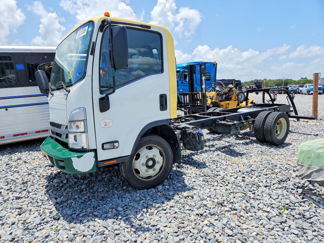 2024 ISUZU NRR