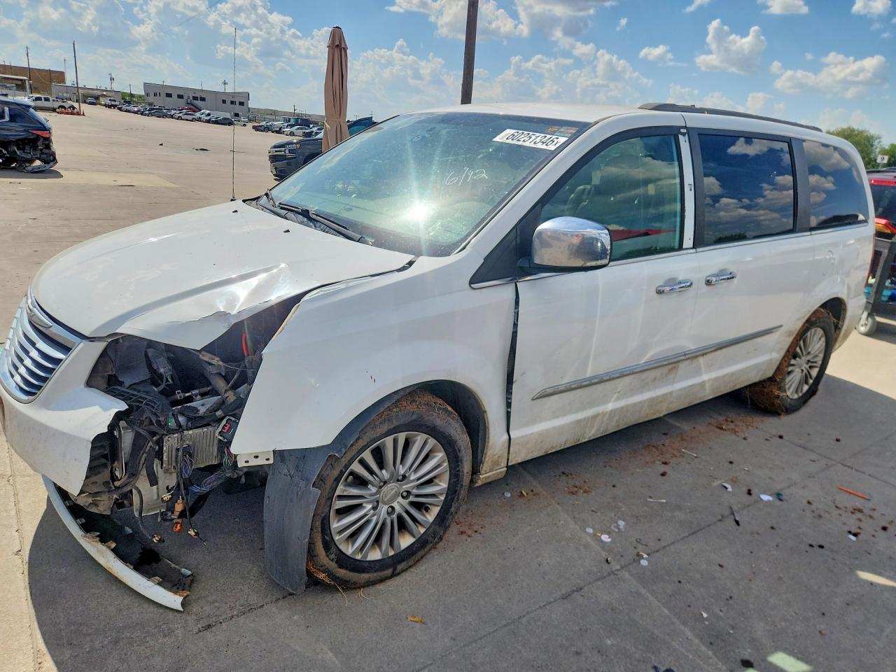 2C4RC1CG2FR656874 · 2015 CHRYSLER TOWN & COUNTRY