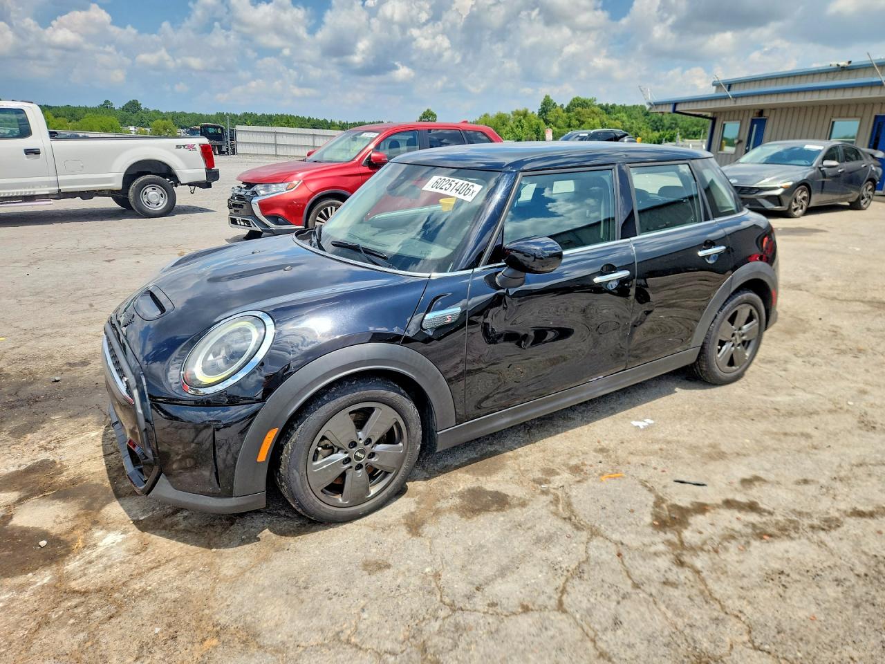 WMW53DK08N2R12675 · 2022 MINI COOPER