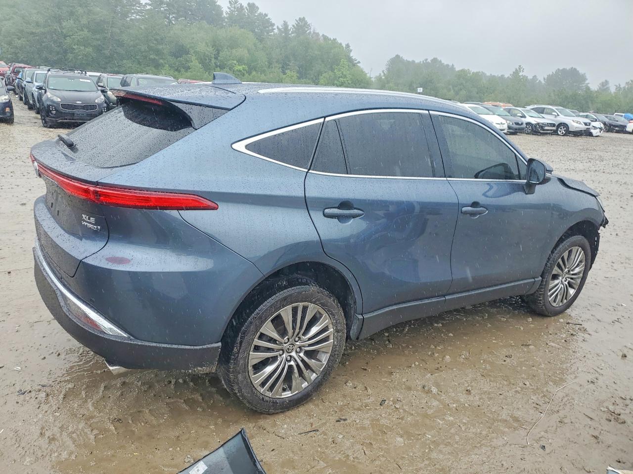 JTEAAAAH7NJ093494 · 2022 TOYOTA VENZA · 3/14