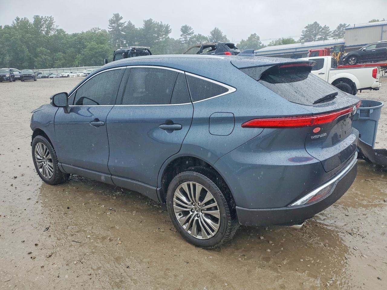 JTEAAAAH7NJ093494 · 2022 TOYOTA VENZA · 2/14