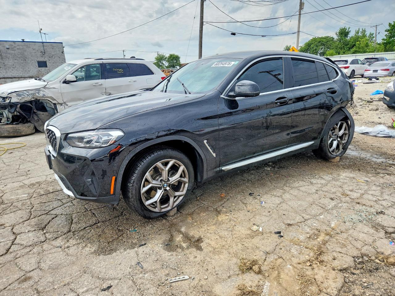 2023 BMW X4