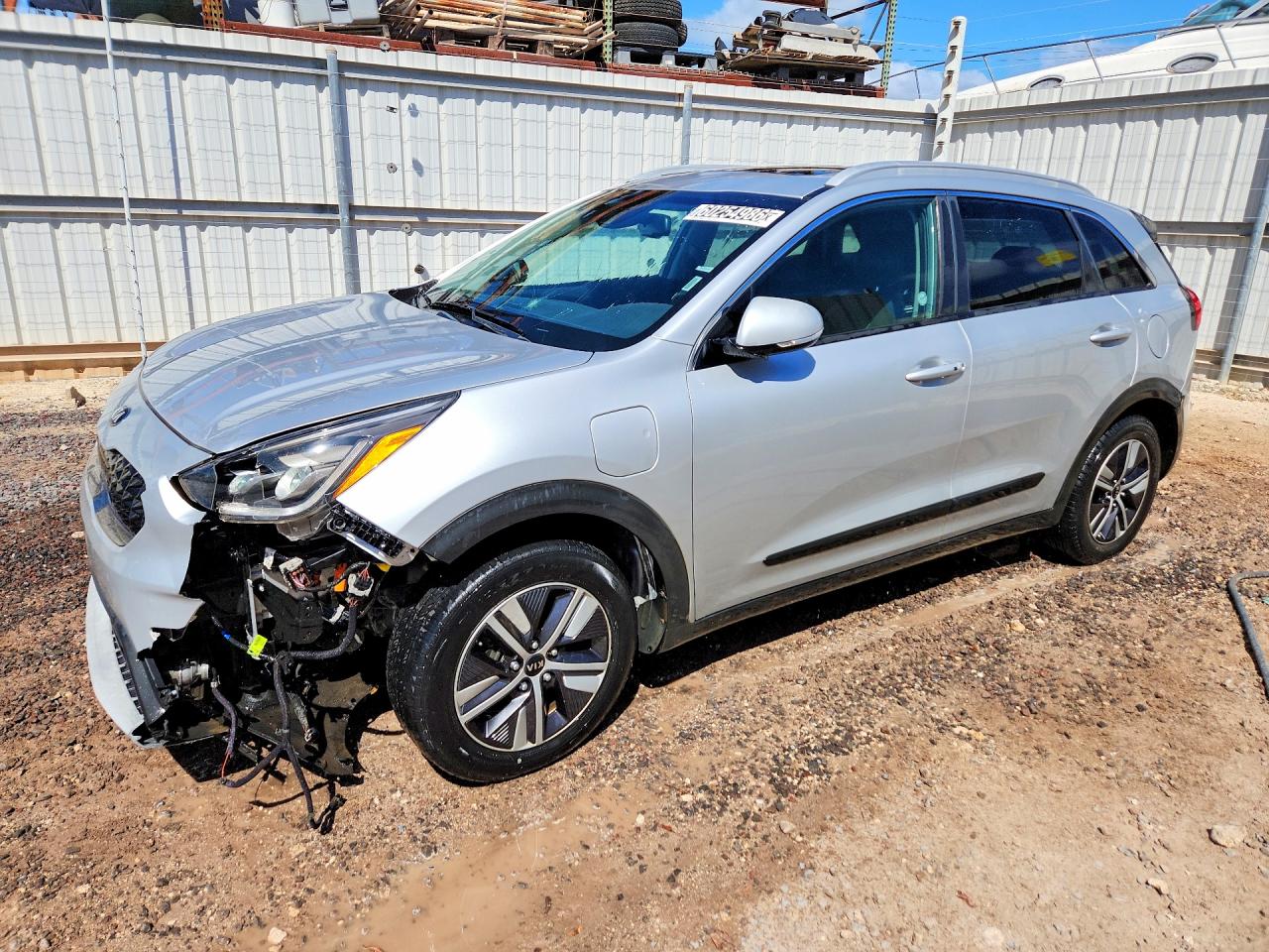 KNDCC3LD5L5363616 · 2020 KIA NIRO
