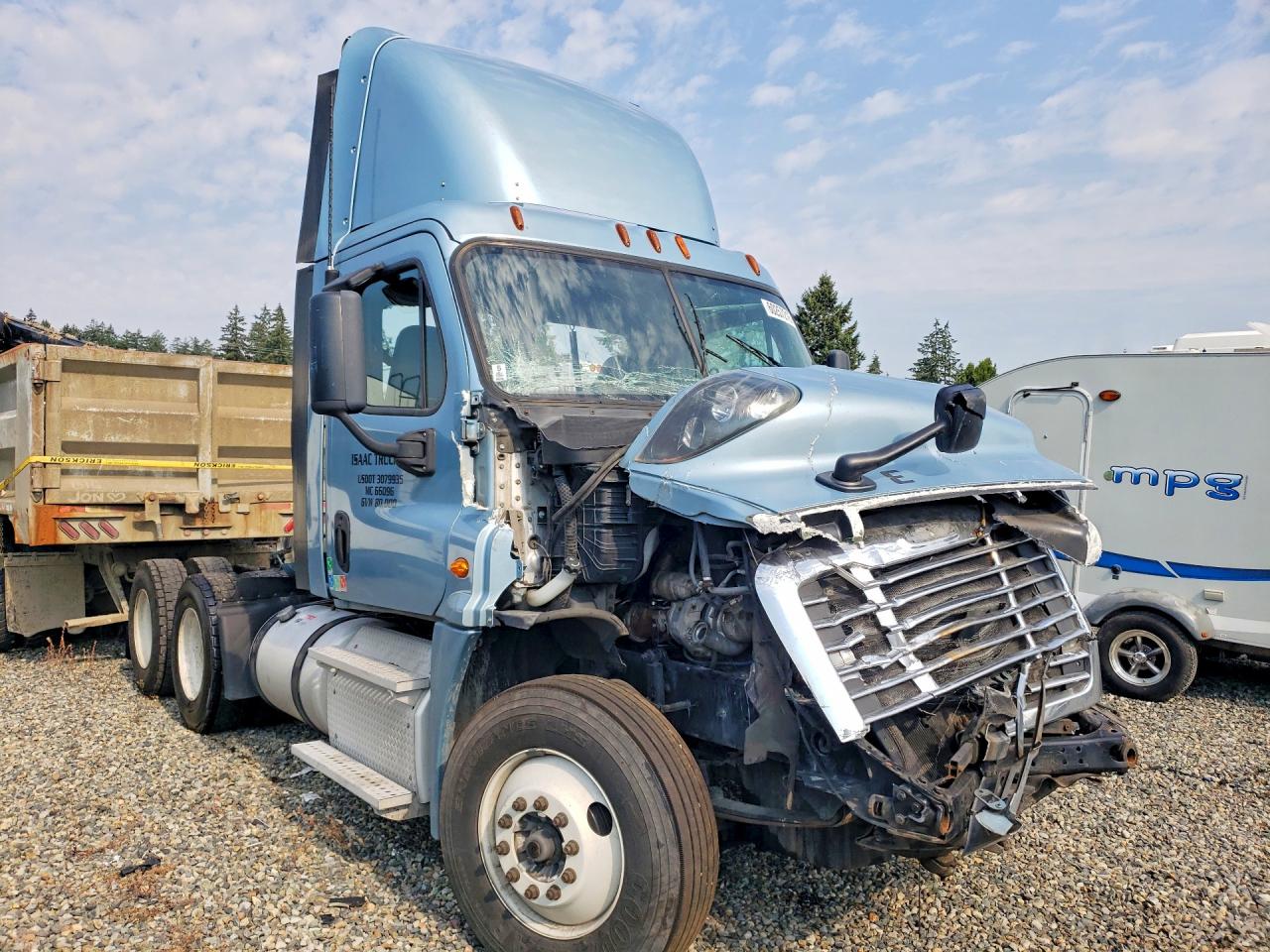 3AKJGED52FSGE7537 · 2015 FREIGHTLINER CASCADIA 125 · 4/13