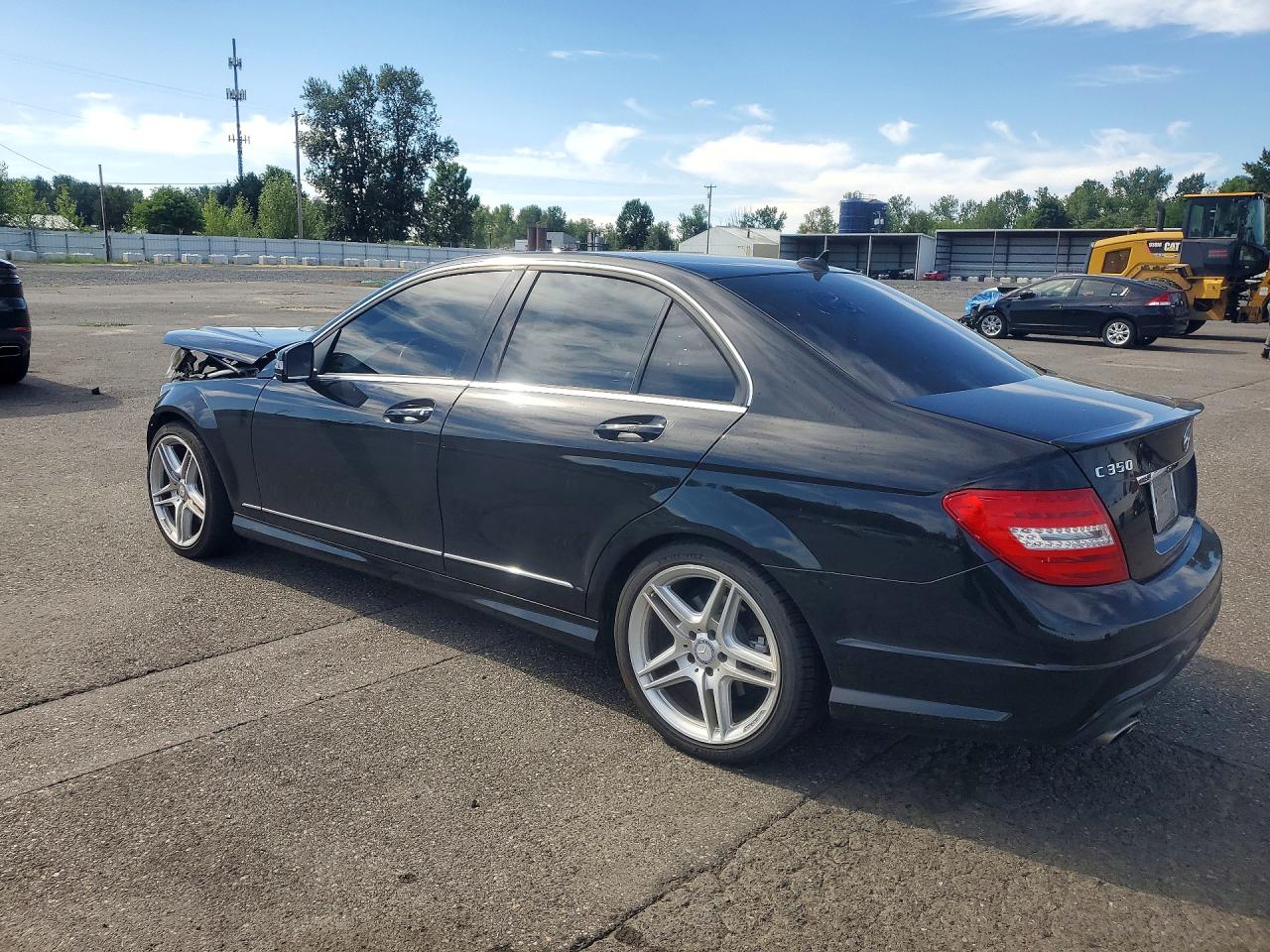 WDDGF5HB5DA873815 · 2013 MERCEDES-BENZ C · 2/13