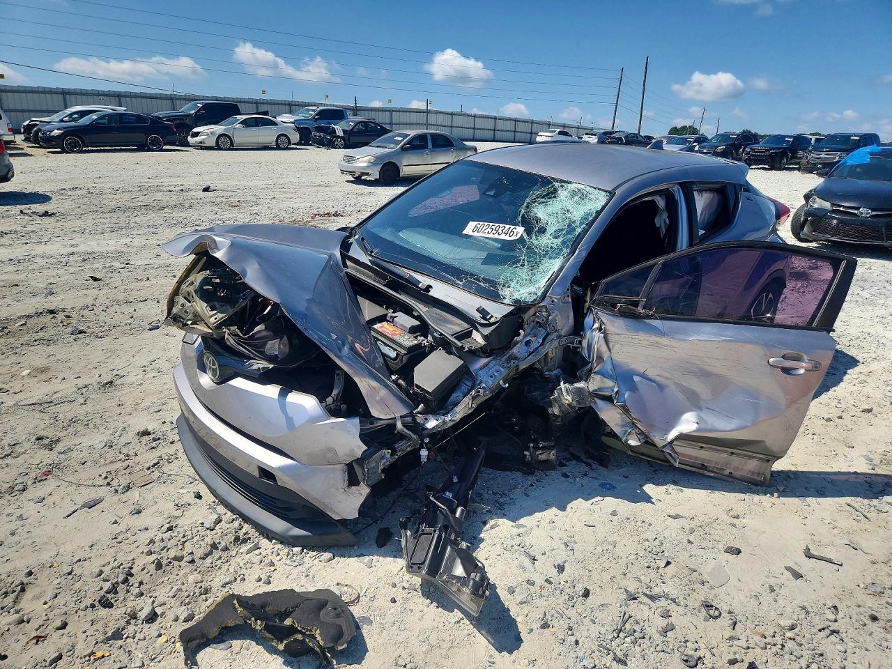 NMTKHMBX0KR100438 · 2019 TOYOTA C-HR