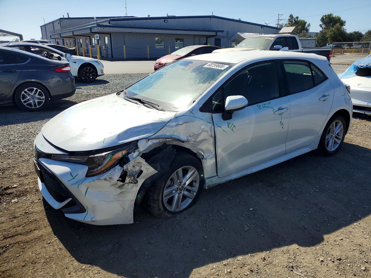 JTND4MBEXM3137324 · 2021 TOYOTA COROLLA HATCHBACK