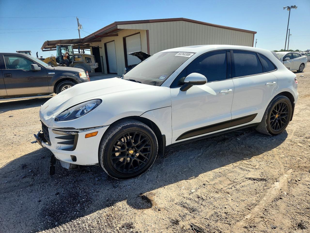 WP1AA2A56JLB12811 · 2018 PORSCHE MACAN