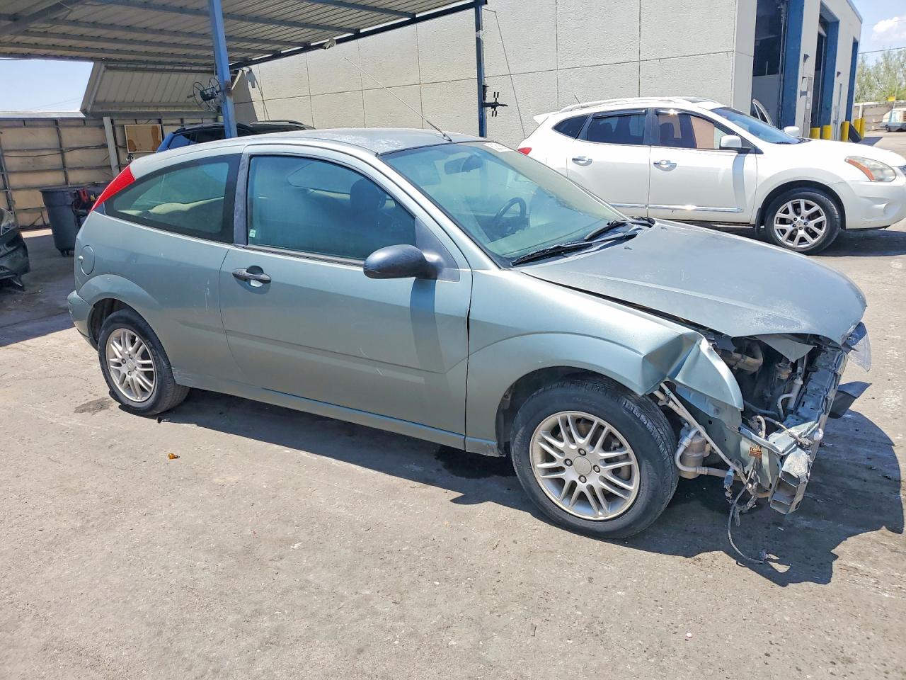 3FAFP31N15R131307 · 2005 FORD FOCUS · 4/12