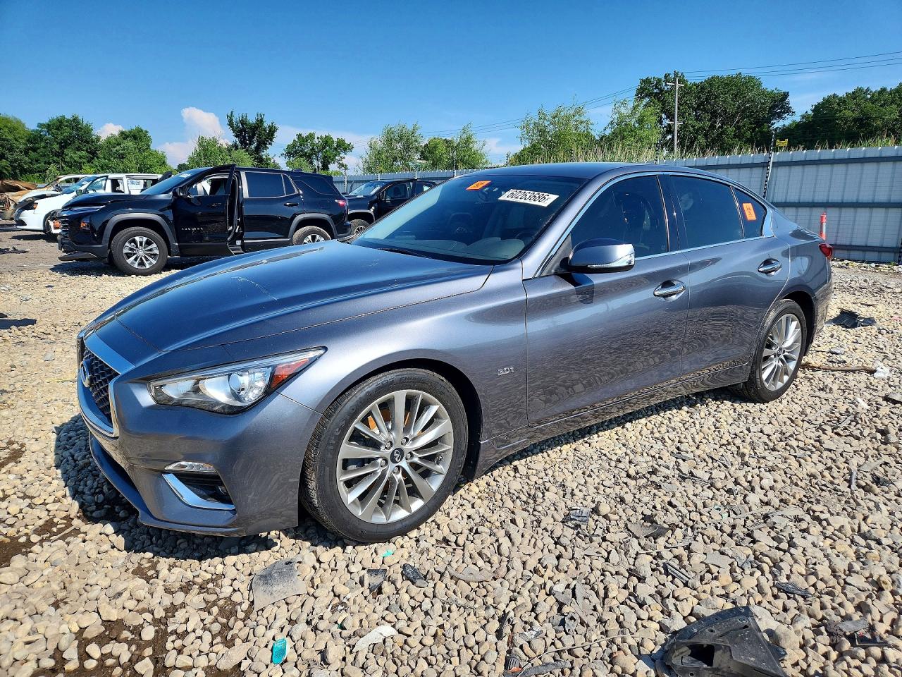 JN1EV7AR9JM439921 · 2018 INFINITI Q50