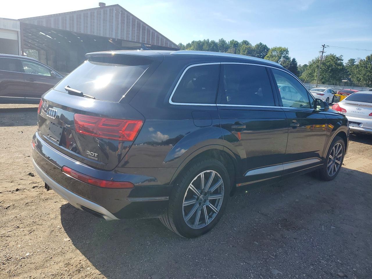 WA1VAAF77HD057274 · 2017 AUDI Q7 · 3/12