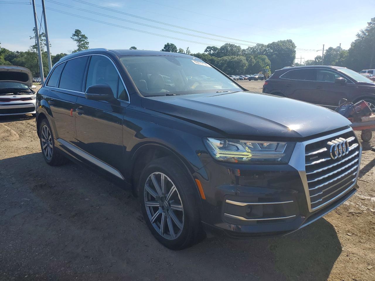 WA1VAAF77HD057274 · 2017 AUDI Q7 · 4/12