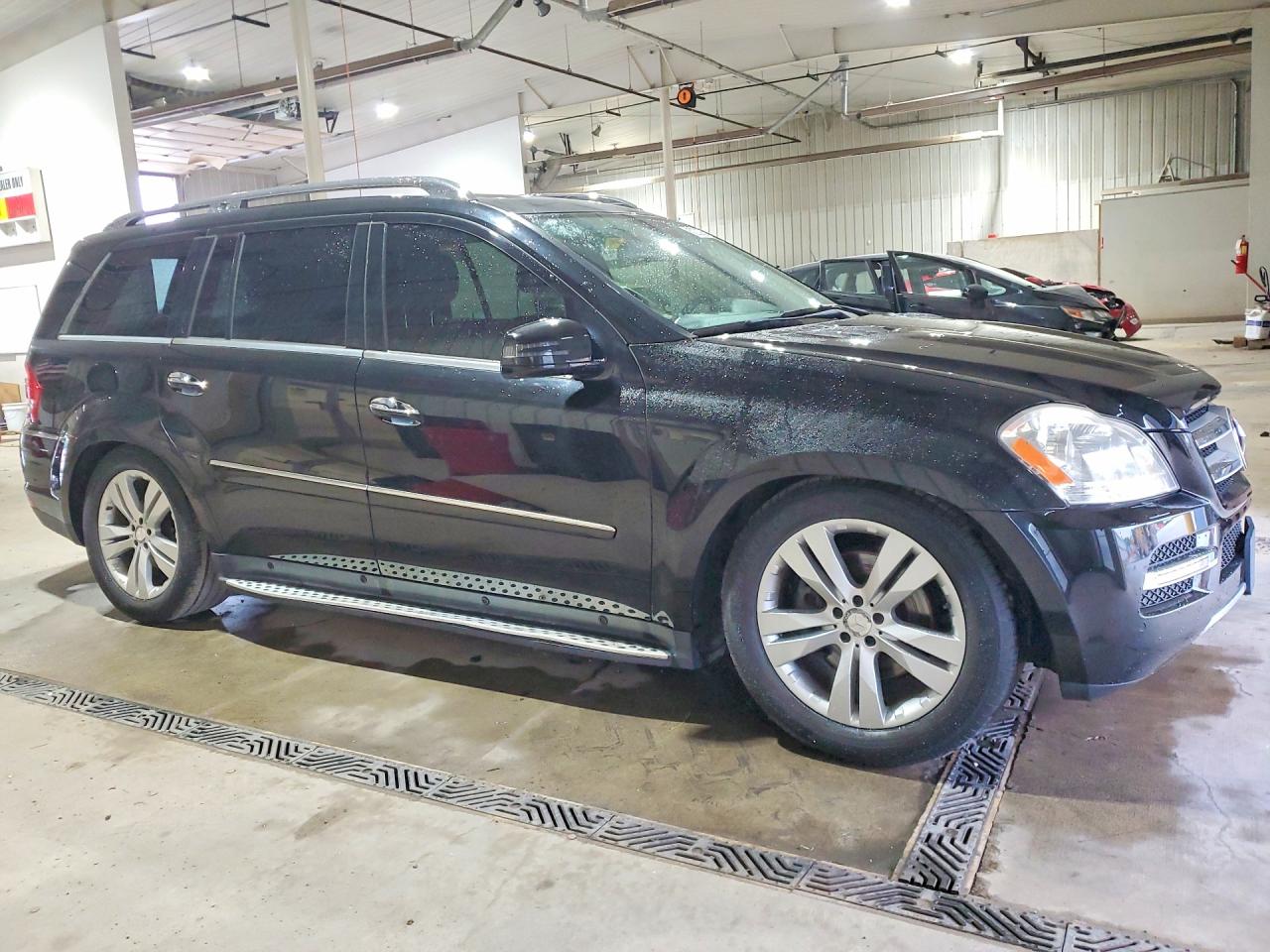 4JGBF7BE5CA789927 · 2012 MERCEDES-BENZ GL · 4/13