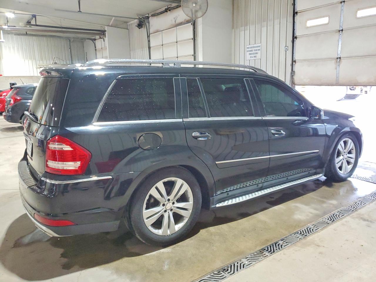 4JGBF7BE5CA789927 · 2012 MERCEDES-BENZ GL · 3/13