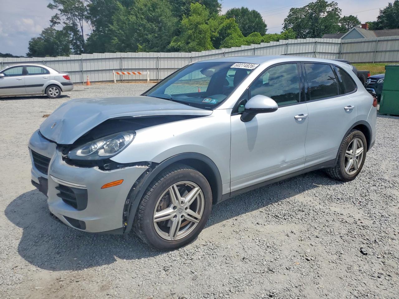 WP1AA2A21GLA10895 · 2016 PORSCHE CAYENNE