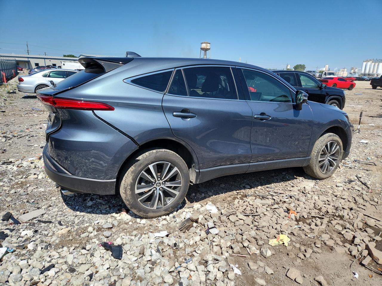 JTEAAAAH8NJ109380 · 2022 TOYOTA VENZA · 3/13
