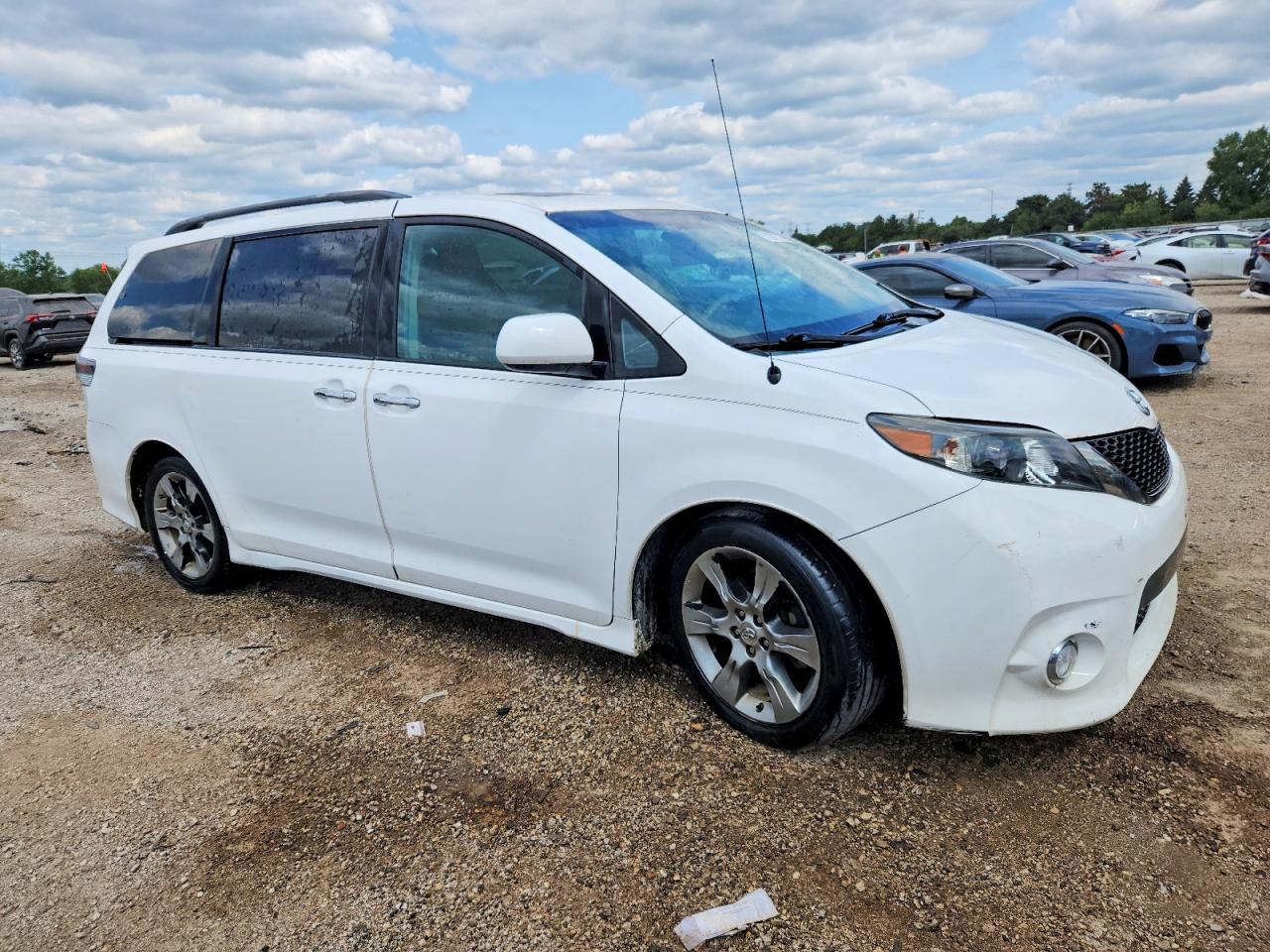 5TDXK3DCXES409836 · 2014 TOYOTA SIENNA