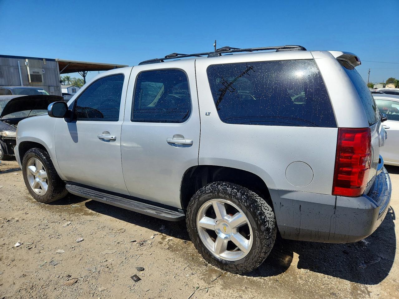 1GNSCBE00BR257010 · 2011 CHEVROLET TAHOE · 2/13