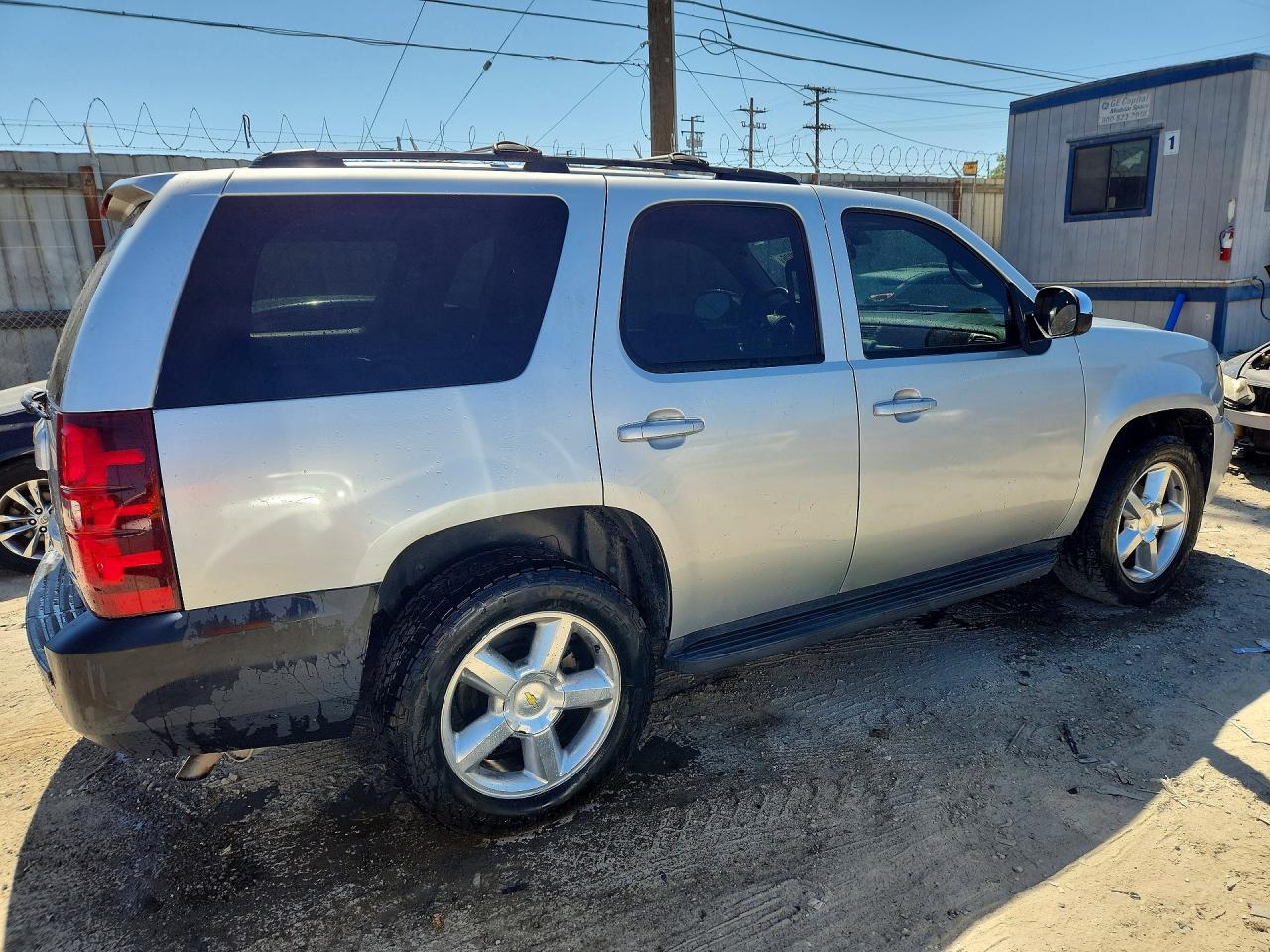 1GNSCBE00BR257010 · 2011 CHEVROLET TAHOE · 3/13