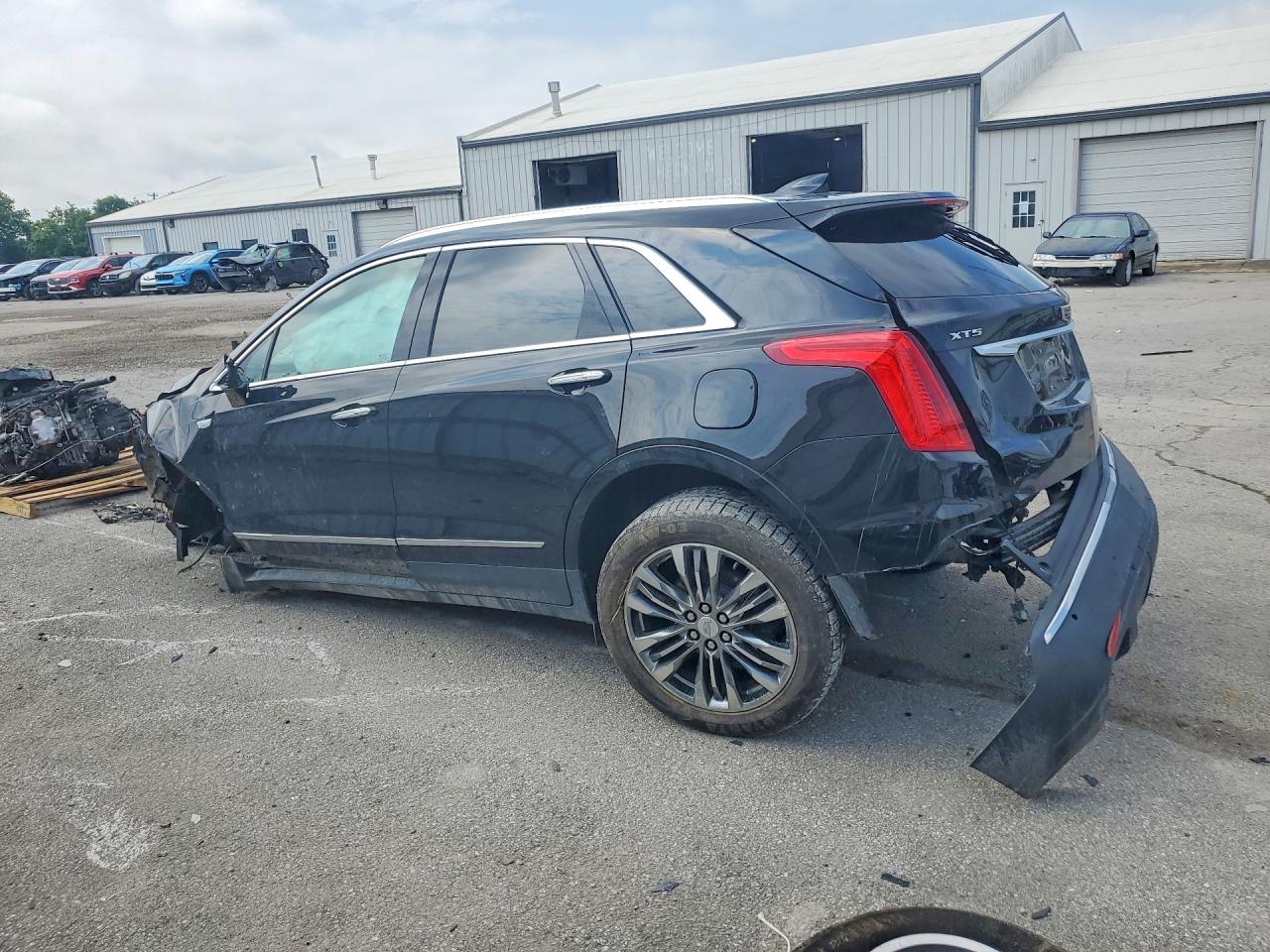 1GYKNERS5KZ105735 · 2019 CADILLAC XT5 · 2/13