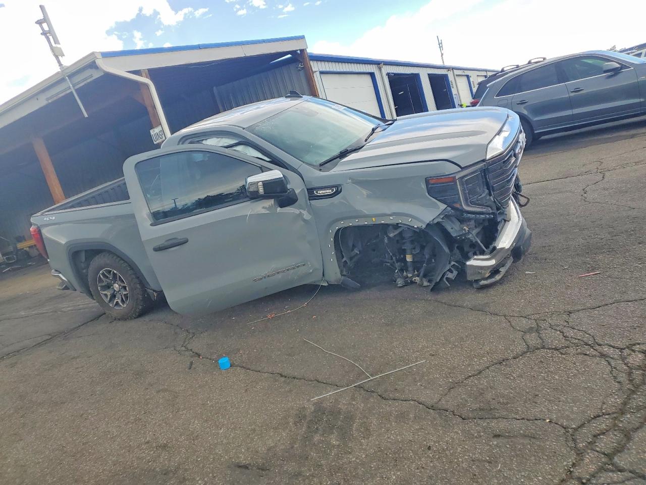 3GTNUAEK4RG401666 · 2024 GMC SIERRA · 4/13