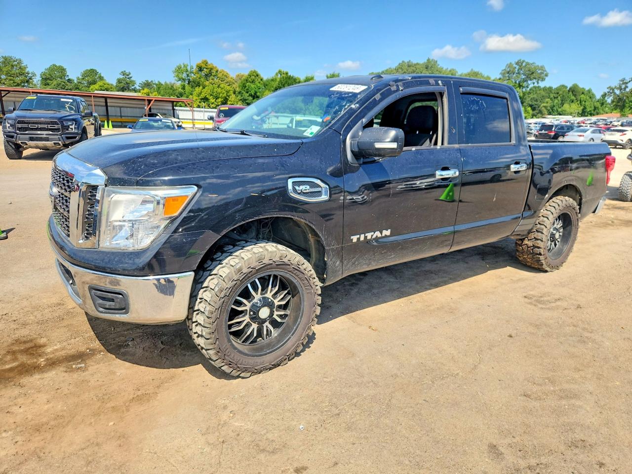 1N6AA1EK8HN534859 · 2017 NISSAN TITAN