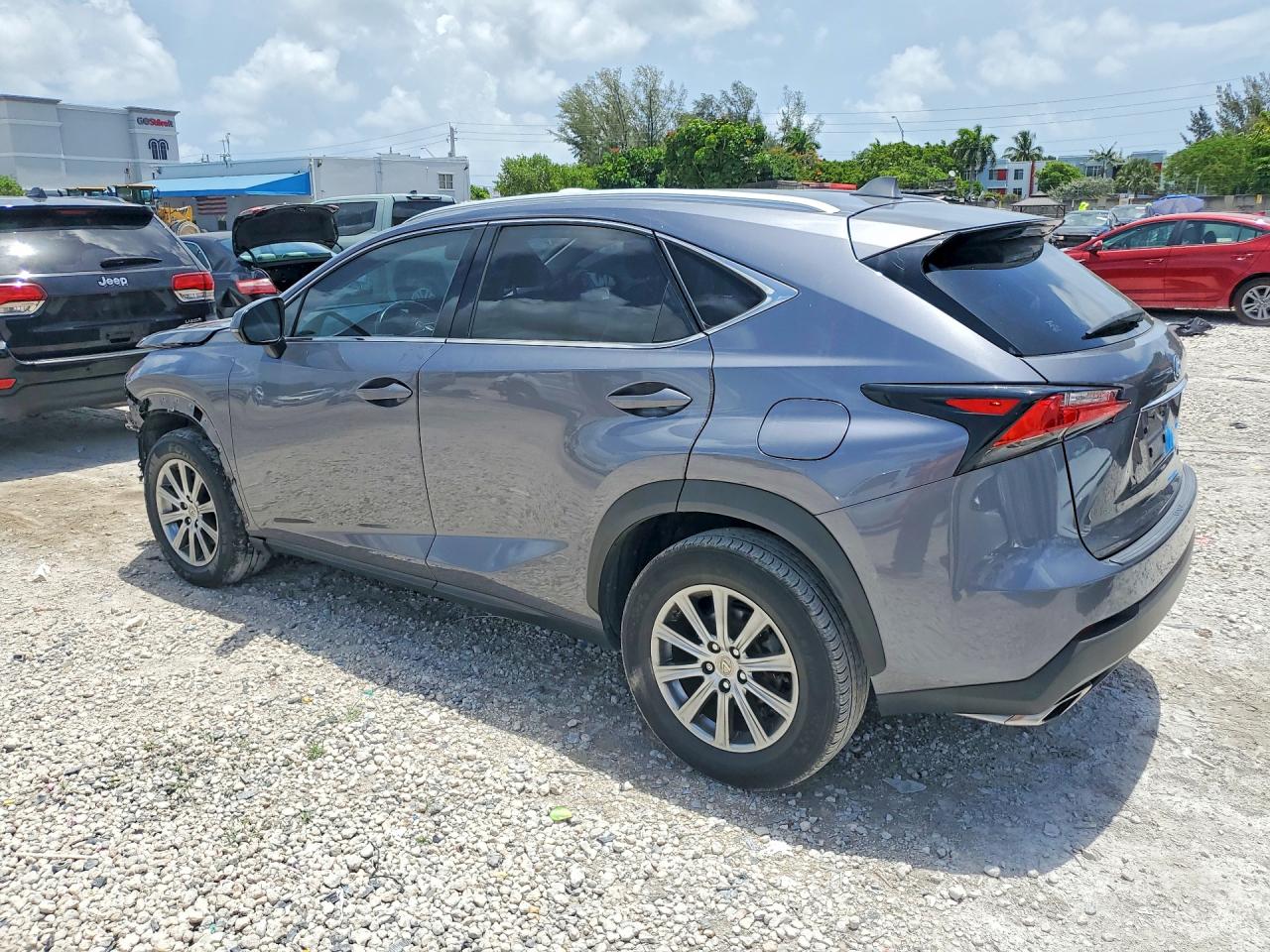 JTJYARBZ8H2082847 · 2017 LEXUS NX 200T · 2/13