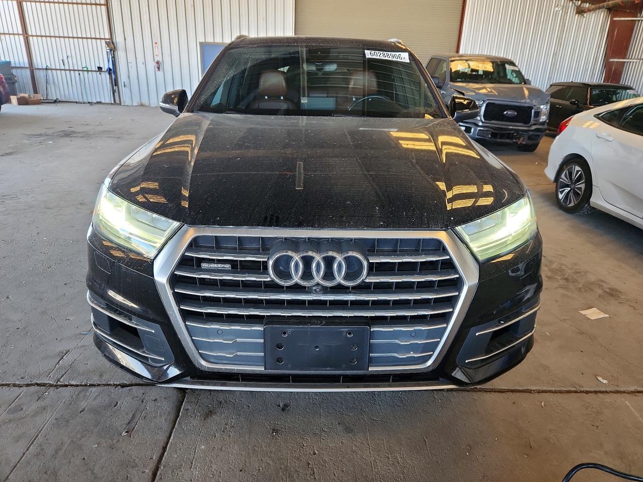 WA1LAAF74KD034078 · 2019 AUDI Q7 · 5/13