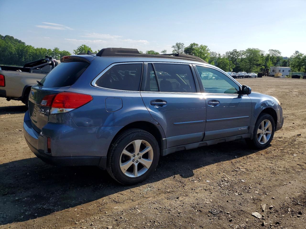 4S4BRBMC3E3204419 · 2014 SUBARU OUTBACK · 3/13