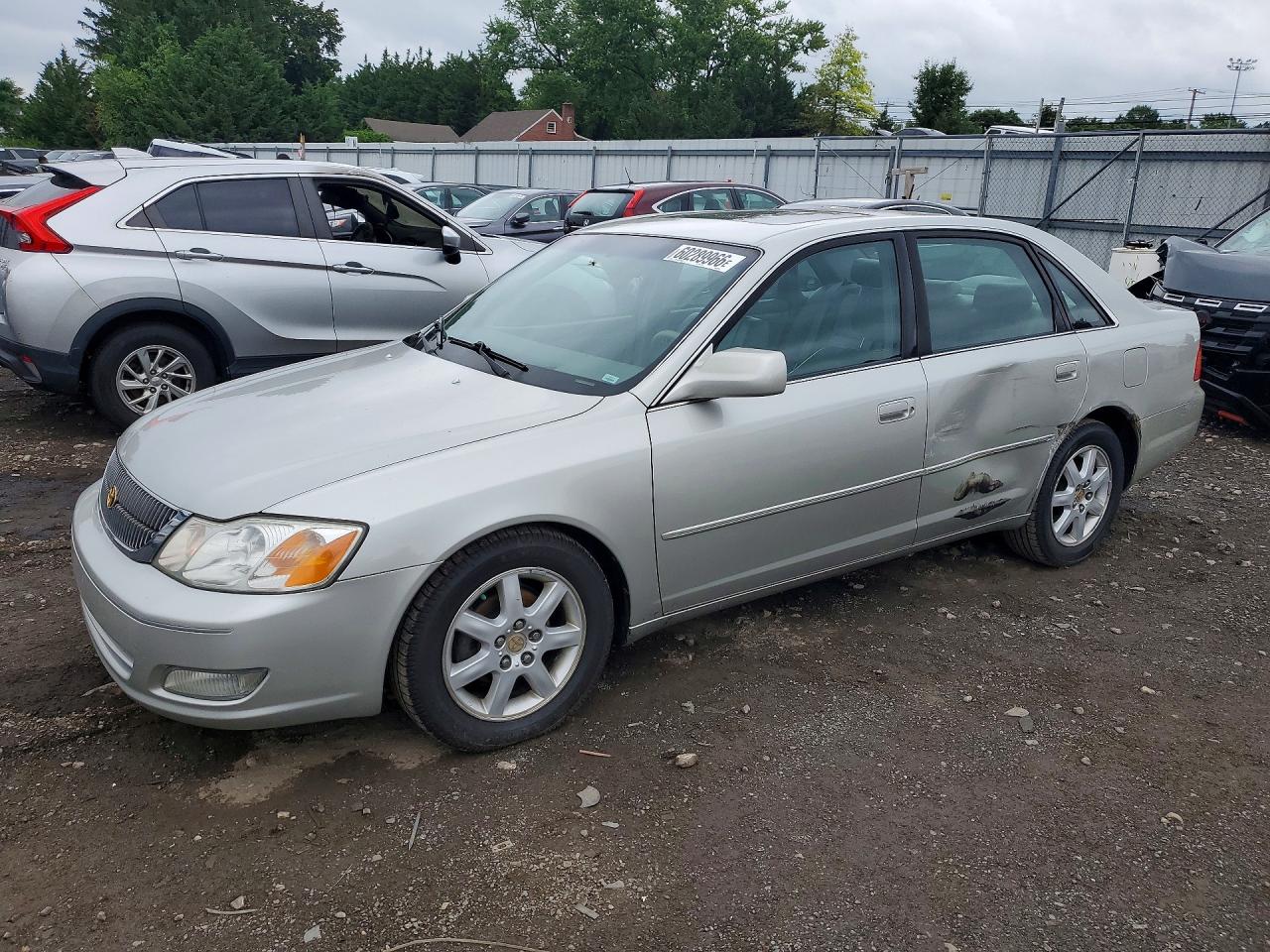 4T1BF28BX2U201453 · 2002 TOYOTA AVALON