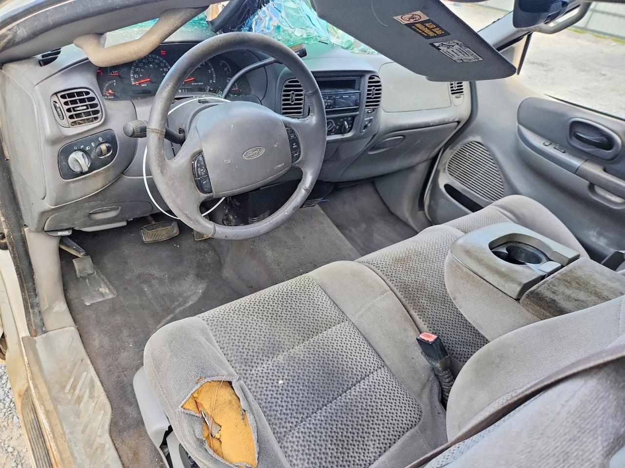 2FTRX18L22CA40762 · 2002 FORD F150 · 8/12