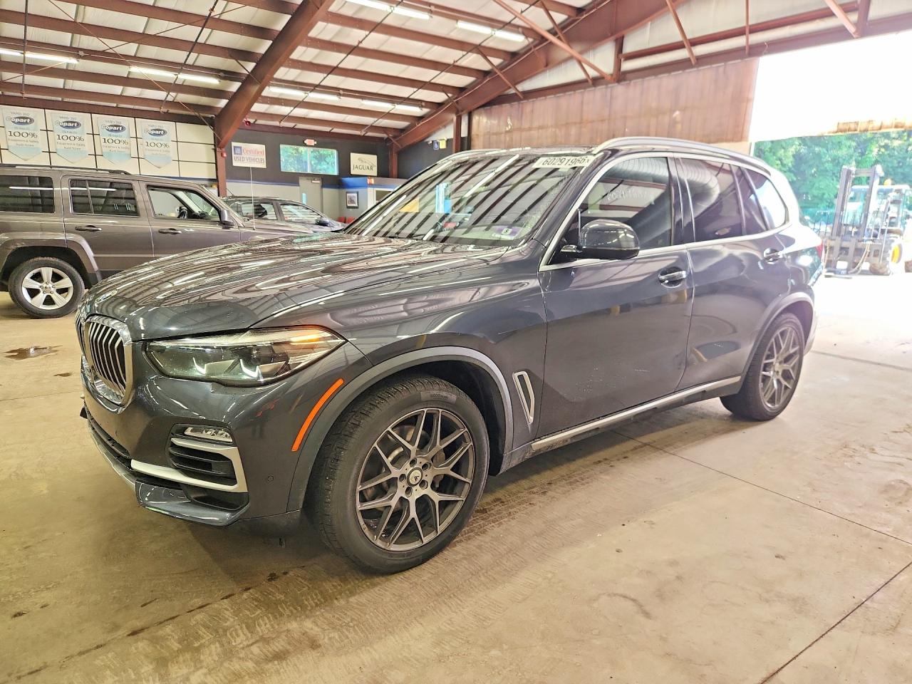5UXCR6C59KLL31284 · 2019 BMW X5