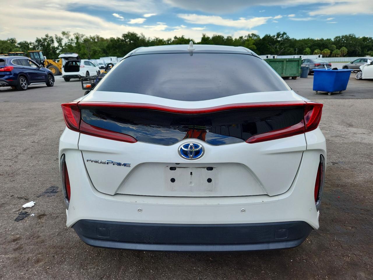 JTDKARFP2K3111178 · 2019 TOYOTA PRIUS PRIME · 6/12