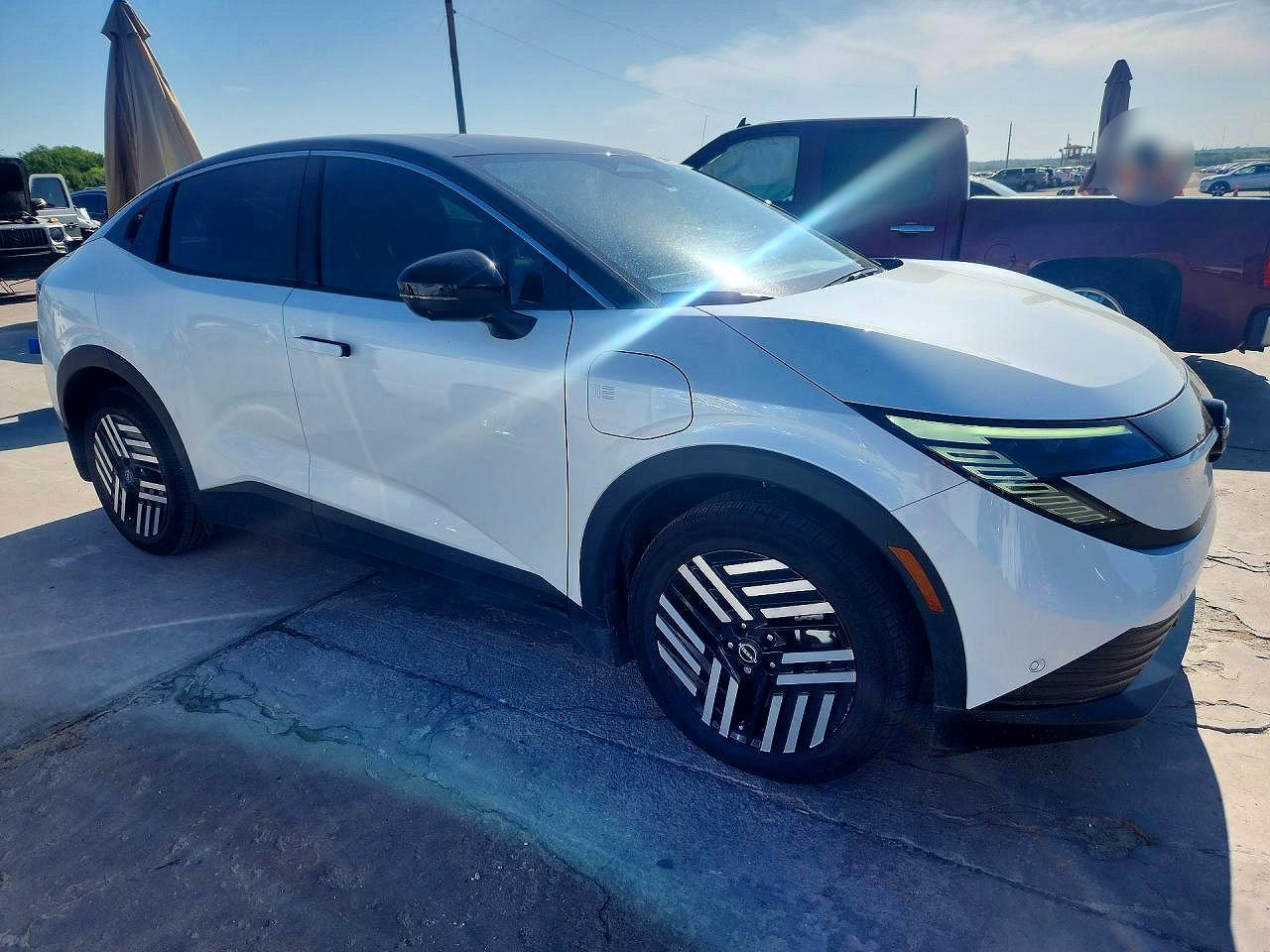 JN1AZ2CA2TM302707 · 2026 NISSAN LEAF · 4/13