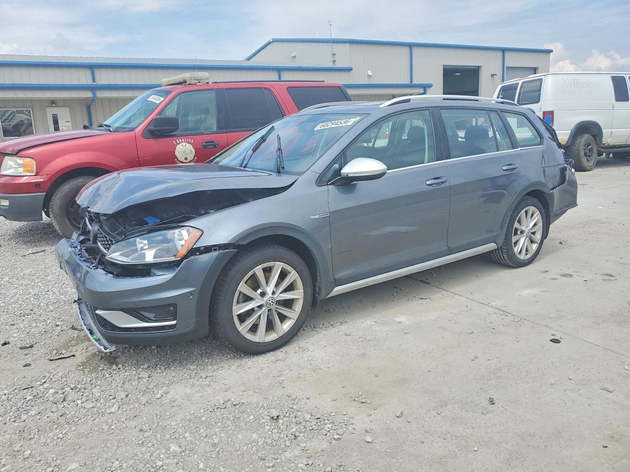 3VWH17AU8HM507230 · 2017 VOLKSWAGEN GOLF ALLTRACK