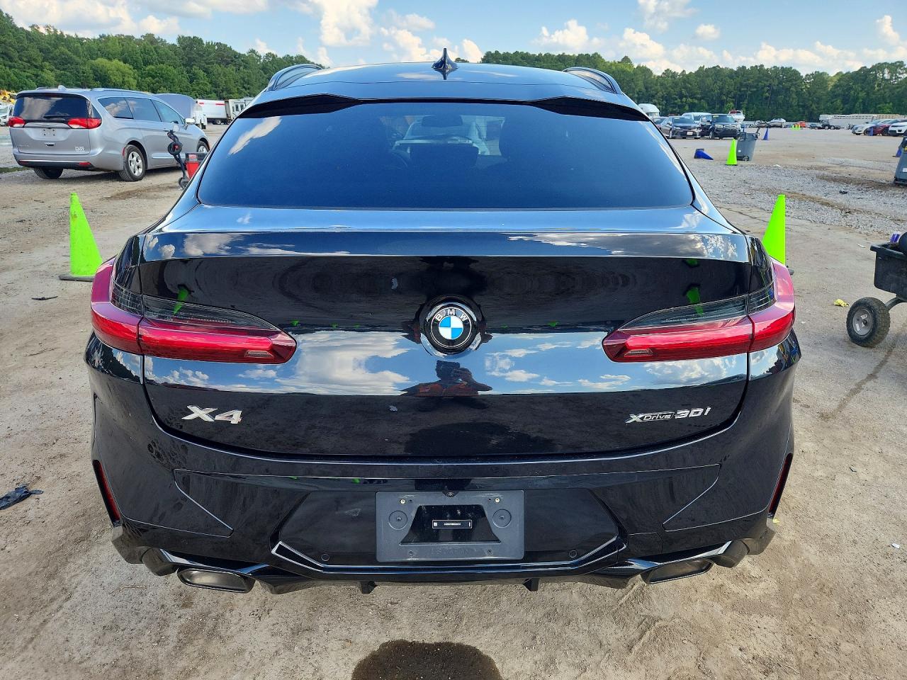 5UX33DT08S9098554 · 2025 BMW X4 · 6/13
