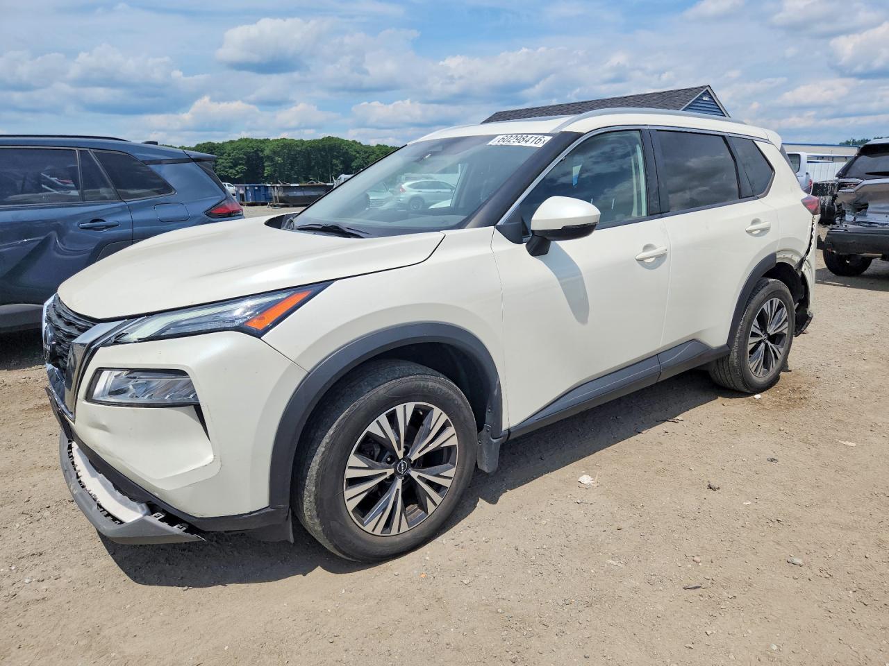 JN8BT3BB3NW334127 · 2022 NISSAN ROGUE