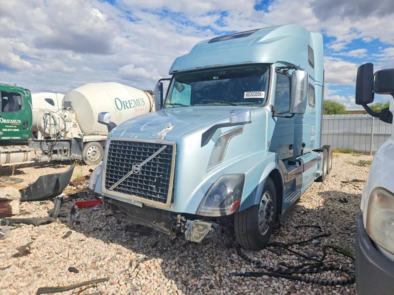 2015 VOLVO VN