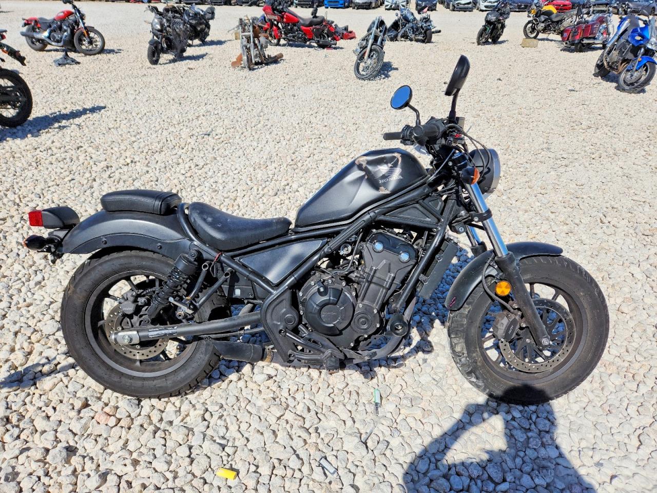 MLHPC5608K5201139 · 2019 HONDA CMX500