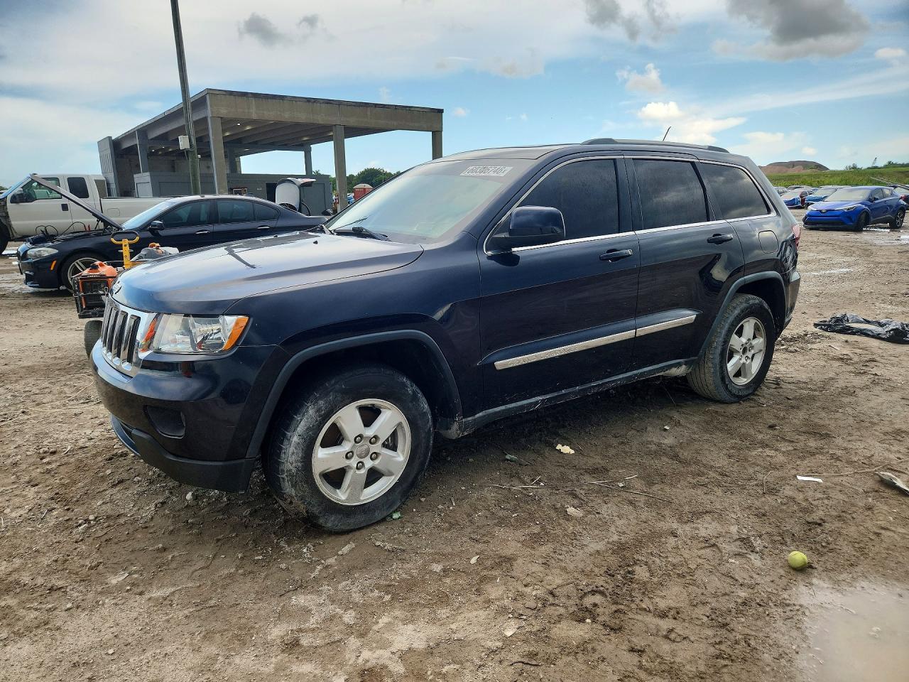 1J4RR4GG2BC540873 · 2011 JEEP GRAND CHEROKEE