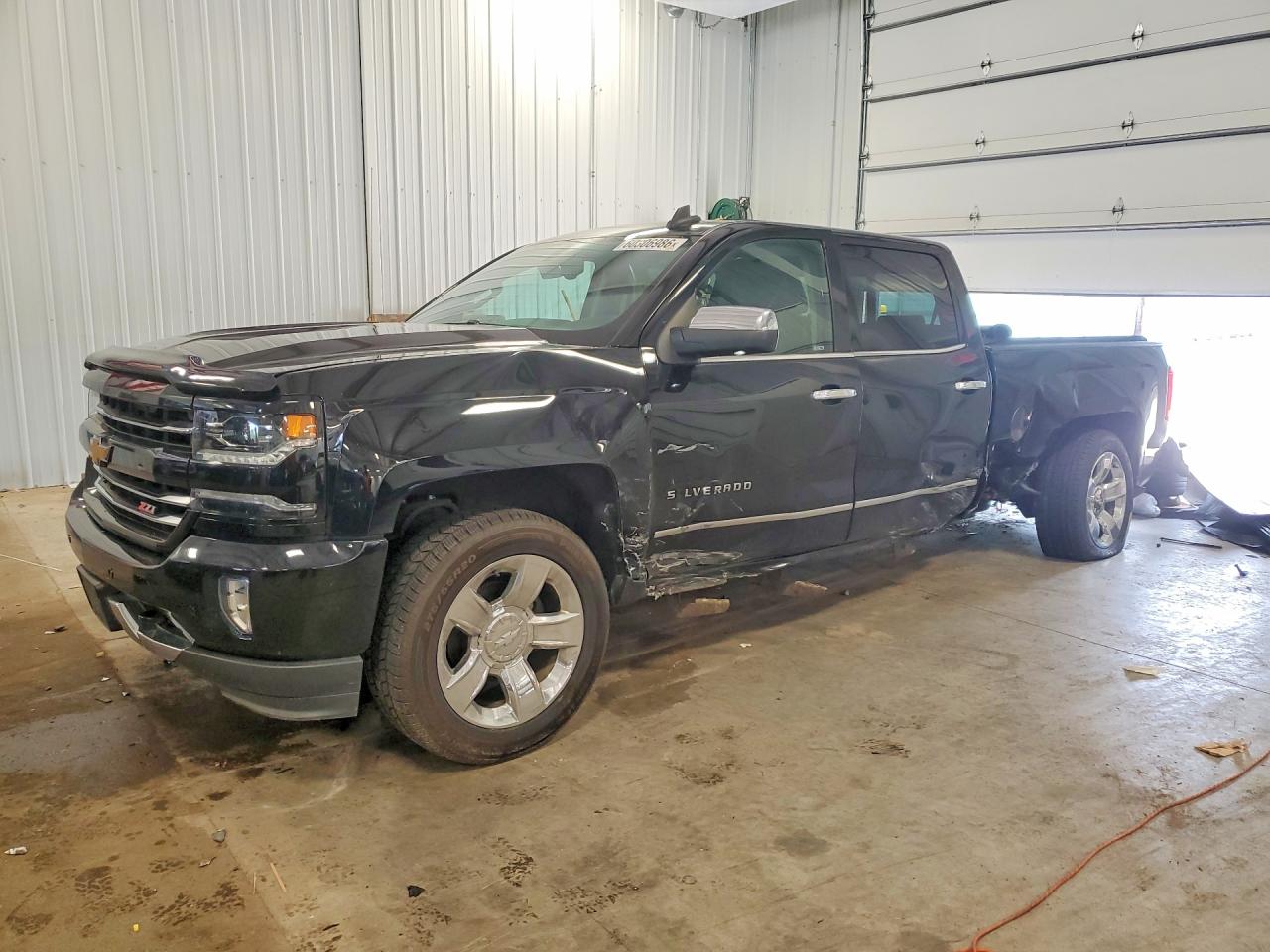 3GCUKSEC0JG148821 · 2018 CHEVROLET SILVERADO