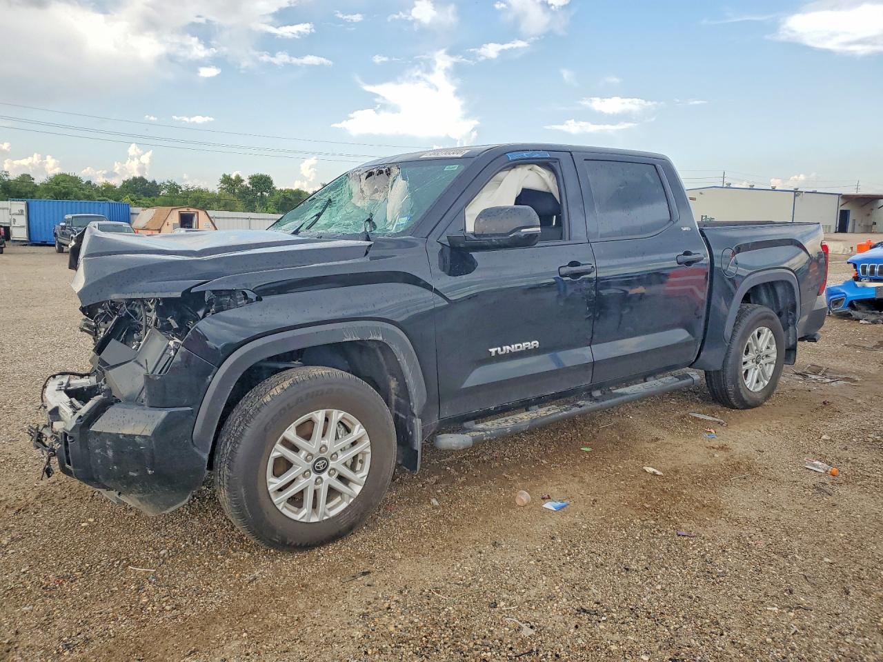 5TFLA5DB9TX383645 · 2026 TOYOTA TUNDRA