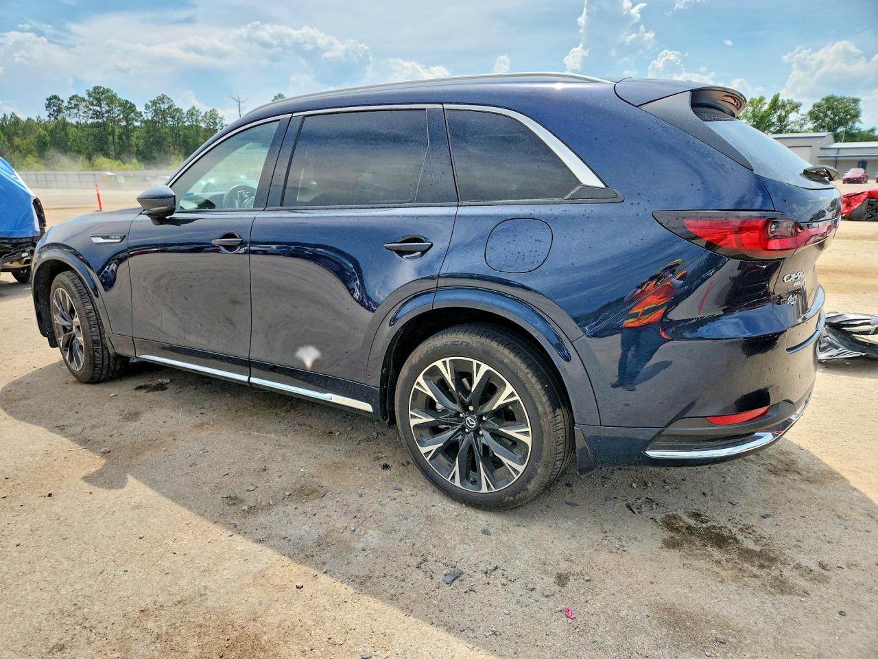 JM3KKDHC8S1210519 · 2025 MAZDA CX-90 · 2/14