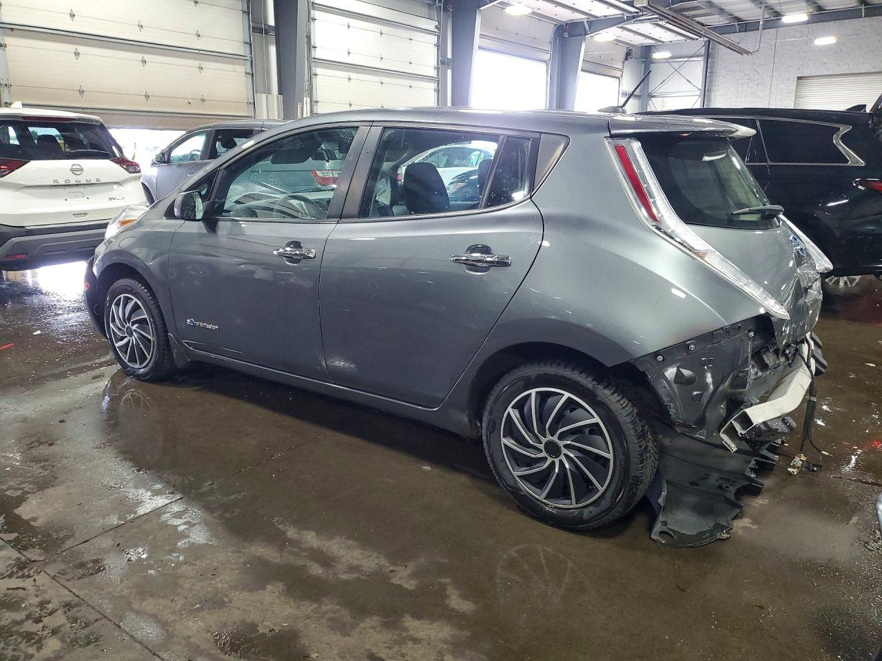 1N4BZ0CP3HC306049 · 2017 NISSAN LEAF · 2/14