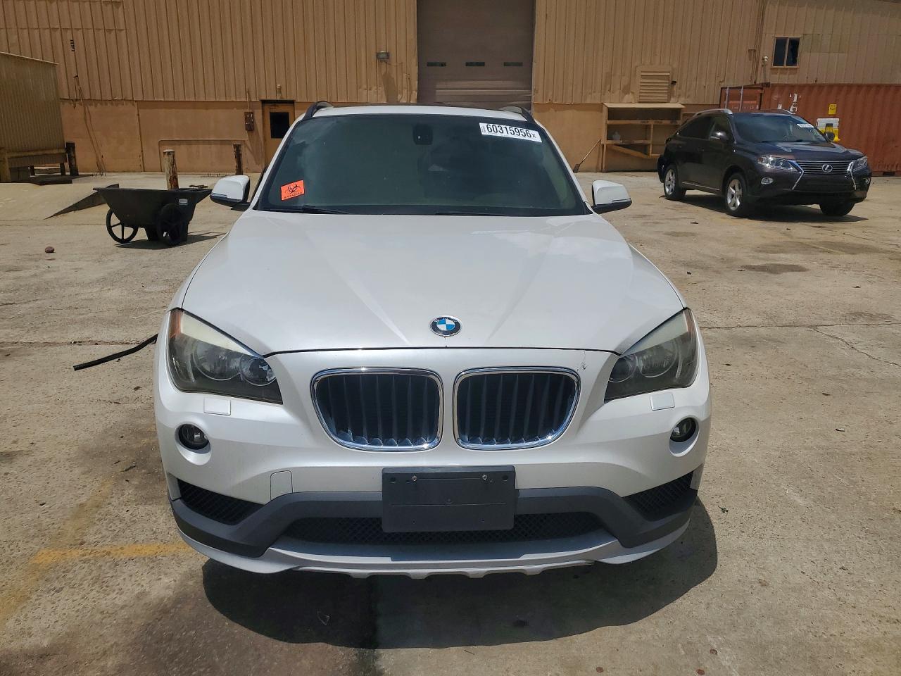 WBAVL1C52FVY40199 · 2015 BMW X1 · 5/12