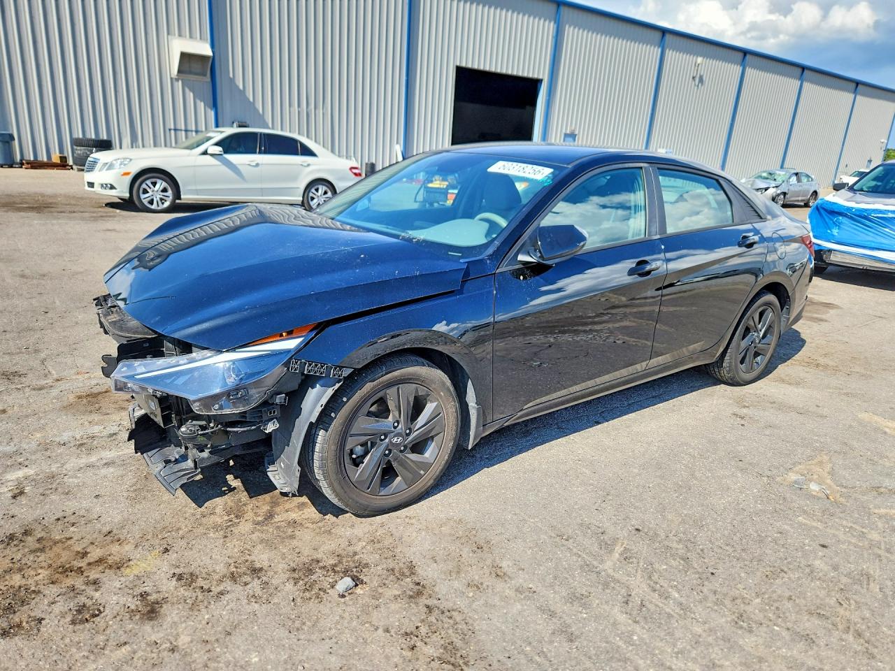 KMHLM4AG8PU374777 · 2023 HYUNDAI ELANTRA