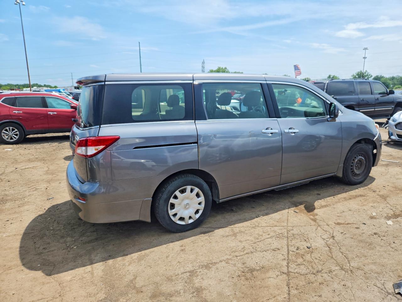 JN8AE2KP9F9131531 · 2015 NISSAN QUEST · 3/13
