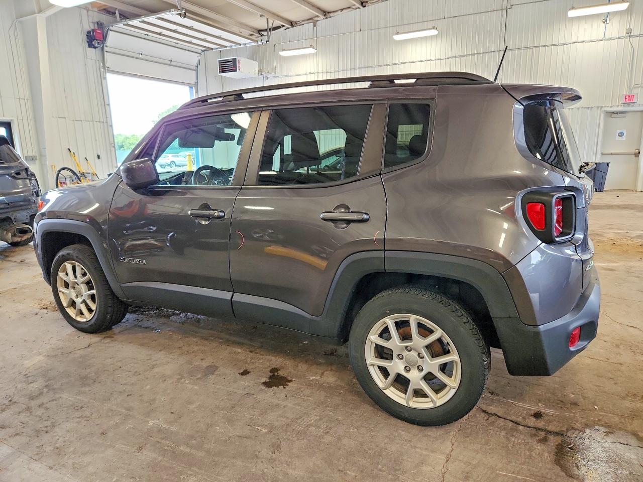 ZACNJBBB1LPL52965 · 2020 JEEP RENEGADE · 2/13